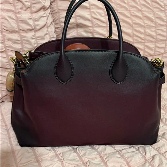 Coach Empire 40 in Merlot - Picture 5 of 16